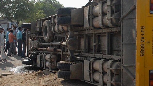 India: El accidente de un autobús escolar deja al menos 11 niños muertos