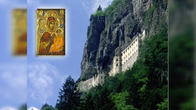 El monasterio de Sumela celebra su primera misa en 88 años