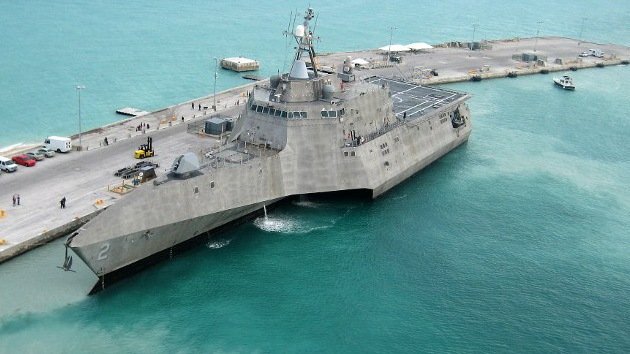 Lo barato sale caro: la tacañería 'disuelve' un buque de la Armada de EE.UU.