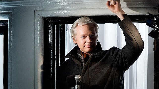 ¿Por qué la corte sueca no deja que Assange vea las pruebas clave contra él?