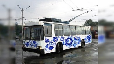 Trolebuses artesanales para combatir la competencia