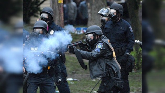 La Policía de Kent, Ohio, disuelve con gas pimienta una fiesta universitaria