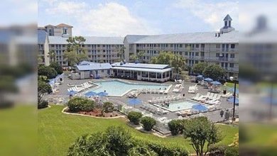 Florida condecora a una británica por salvar a una niña que cayó de un cuarto piso