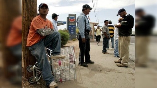 Los emigrantes mexicanos enviaron un 36% menos de remesas en octubre