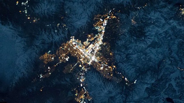 Fotos de 'estrellas' en la Tierra: ciudades iluminadas vistas desde el espacio