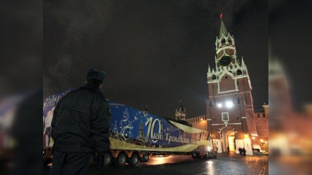 El Kremlin está adornando su árbol navideño
