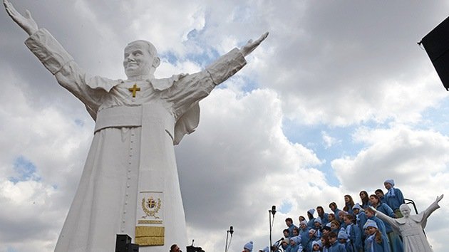 Inauguran la estatua de Juan Pablo II más alta del mundo