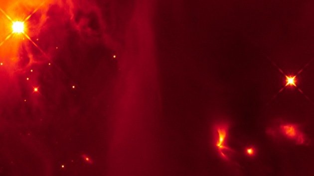 El telescopio Hubble detecta una estrella en gestación que brilla una vez por mes