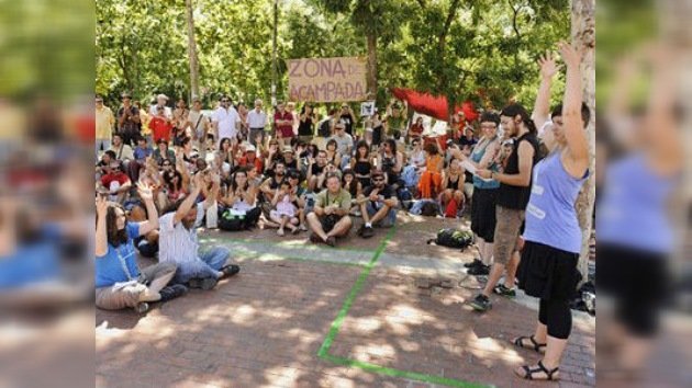 "Indignados" de toda España vuelven a darse cita en la madrileña Puerta del Sol