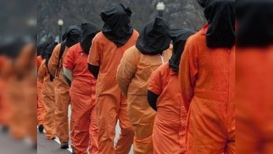 EE. UU. : cadena humana contra los 10 años 'de vergüenza' de Guantánamo