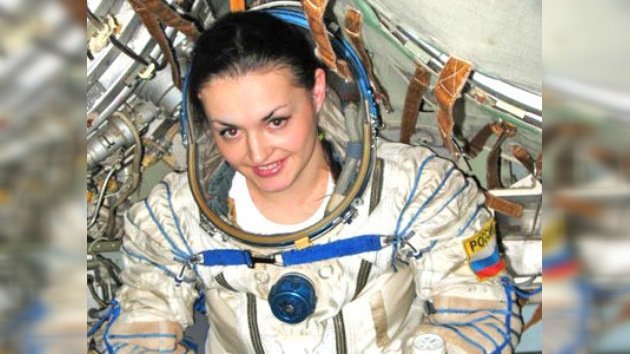 'Per aspera ad astra': una cosmonauta rusa se prepara para ir a la EEI en 2013