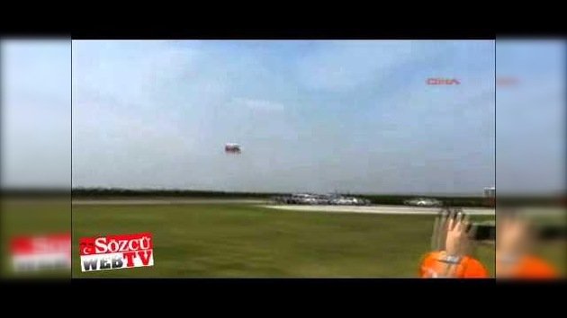 Dramático accidente en un espectáculo aéreo en Turquía