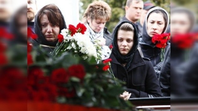 LLanto del pueblo: los moscovitas acuden a los funerales de las víctimas