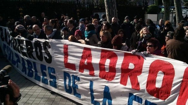 Madrid: Los ‘Afectados por la Hipoteca’ se indignan contra los inversores