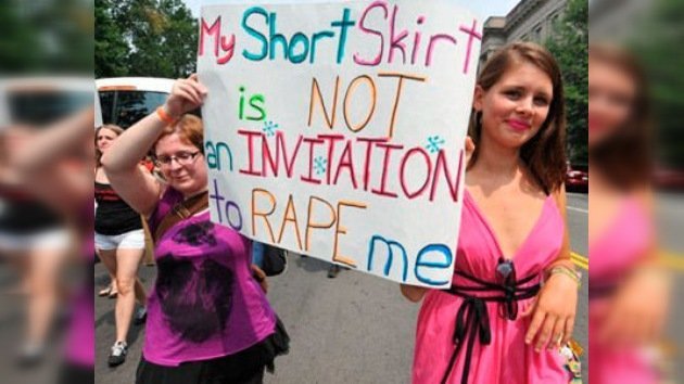 Costa Rica: Las prostitutas salen a la calle para reclamar su derecho a vestir sin recato