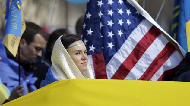 EE.UU. tiene "60 programas destinados a desestabilizar Ucrania"