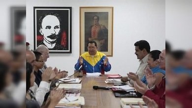 El partido de Chávez confirma su candidatura y desmiente divisiones internas