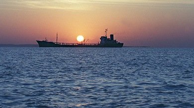 Irán ofrece el envío gratuito de crudo a la India para luchar contra las sanciones occidentales