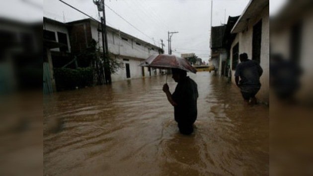 Tres muertos y casi 200.000 afectados por las lluvias en México