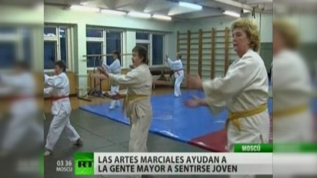 Las jubiladas moscovitas combaten a la vejez con artes marciales