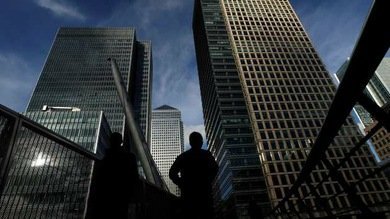 Una ola de inexplicables suicidios estremece al mundo financiero