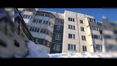 ¿Cómo saltar desde el quinto piso y quedar vivo?
