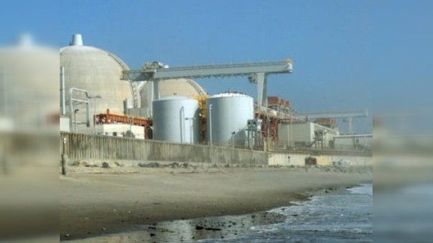 En California cierran parcialmente planta nuclear por posible fuga