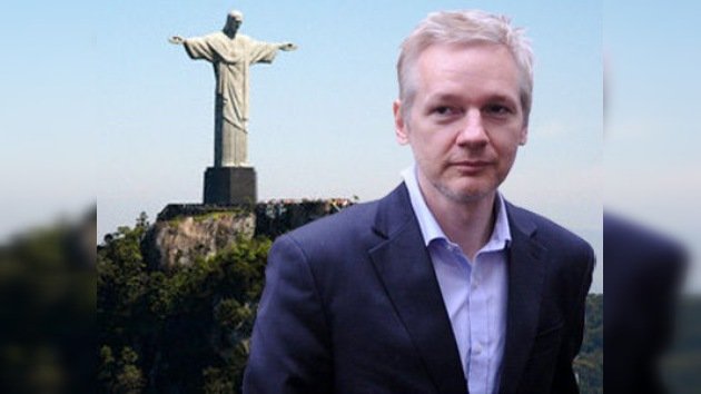 Assange aceptaría el asilo político en el "bello y cálido" Brasil