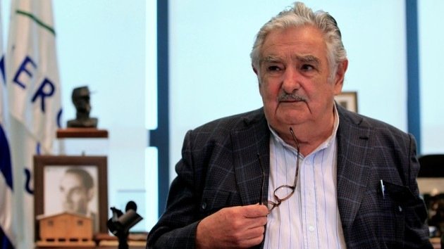Mujica pide a EE.UU. liberar a cubanos a cambio de acoger a presos de Guantánamo