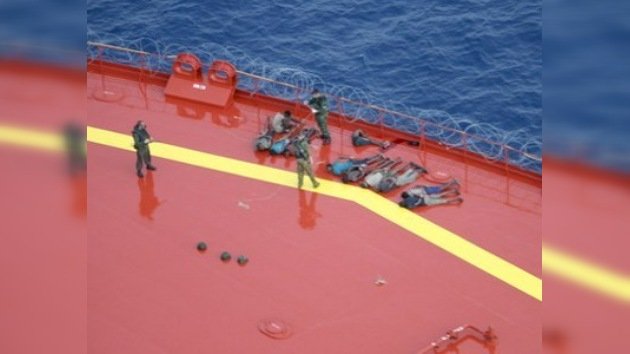 Los piratas que capturaron el buque ruso no fueron disparados