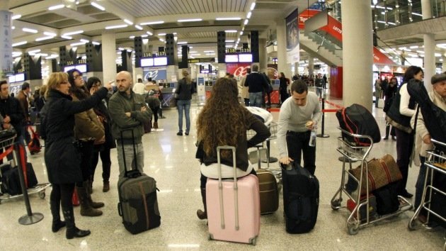 La población de España se reduce 'por primera vez' debido a la emigración