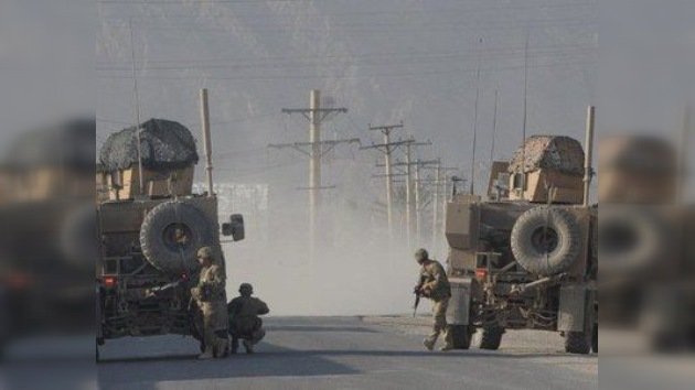 Atentado suicida contra una columna de la OTAN en Kabul