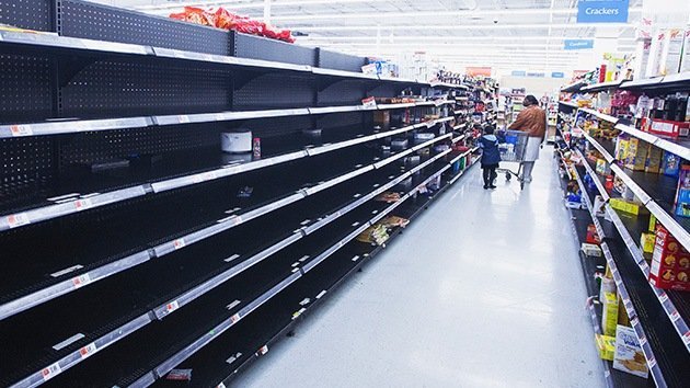 Fotos: Compradores arrasan los supermercados en EE.UU. por miedo a una supertormenta