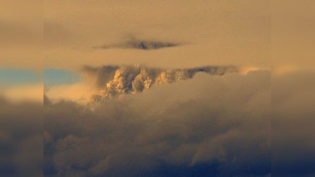 Más de 3.500 evacuados tras la erupción de un volcán en Chile