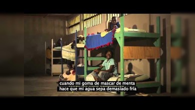 Niños pobres leen tuits con 'problemas' del primer mundo