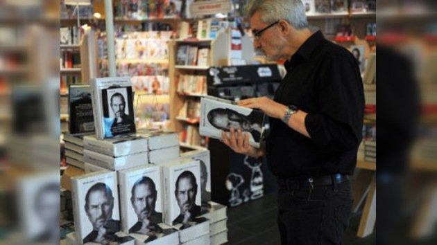 La biografía de Steve Jobs, el libro más vendido en EE. UU.