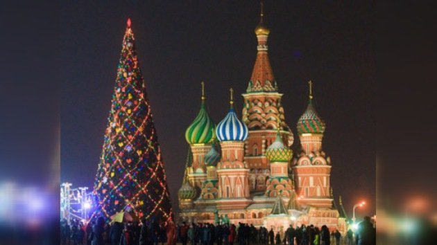 El gran abeto para Año Nuevo decorará Moscú desde el 17 de diciembre