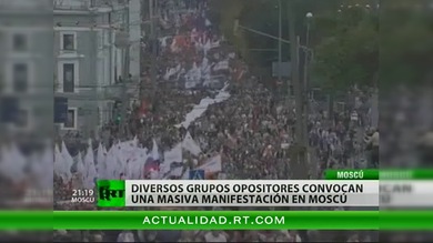 Una marcha opositora recorre las calles de Moscú