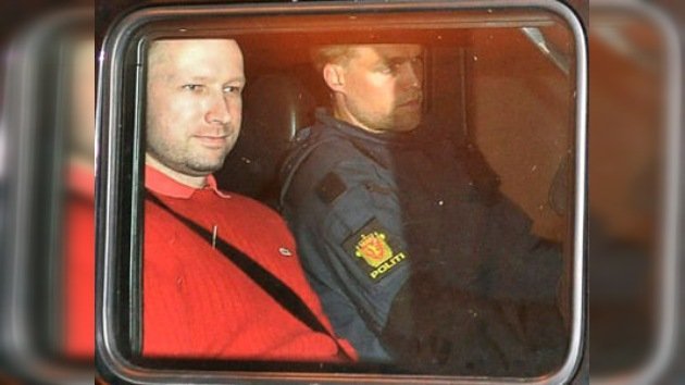 La Policía noruega examina presuntos vínculos de Breivik con el extranjero