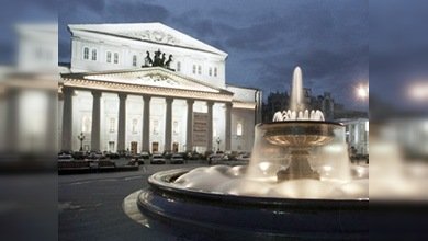 Instalan escenario hidráulico sin precedente en el Bolshoi