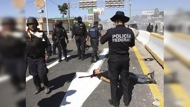 Estudiantes mexicanos toman varias emisoras para hacer oír sus quejas