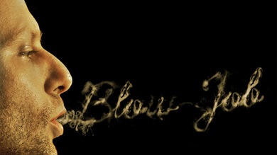 Un artista brasileño crea sus dibujos con el humo de la marihuana