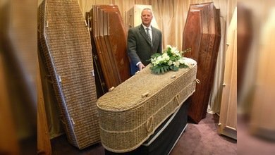 En el mercado belga se ofrecen ataúdes biodegradables