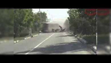 Supervivencia milagrosa en un impactante accidente de tráfico en Rusia