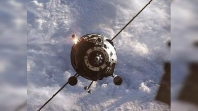 La nave Progress, amarrada a la EEI en régimen manual 