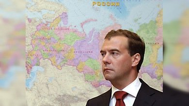 Medvédev: "Los ejecutivos deben ayudar a la gente, sobre todo en la crisis"