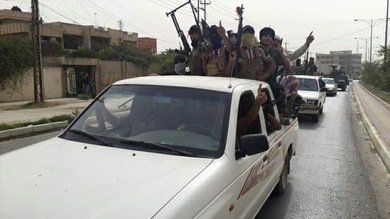 Estado Islámico jura vengar los bombardeos de EE.UU. volando sus Embajadas