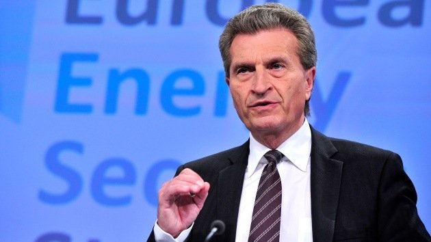 Comisario europeo Oettinger calificó a Rusia de "proveedor de energía fiable"