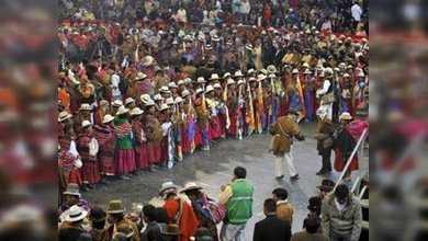 Evo Morales apadrina boda colectiva de al menos 350 parejas indígenas
