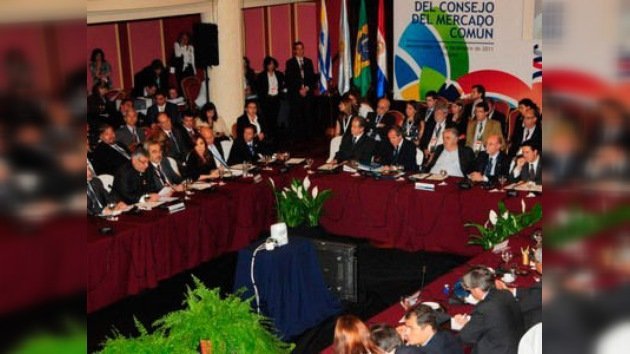 Mercosur se blinda frente al "tsunami económico" de la crisis